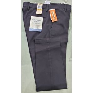 Dockers Black Slim Tapered fit Signature 2…